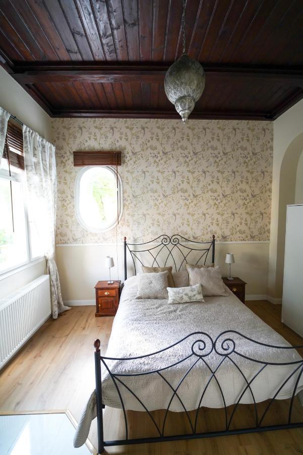 Spa Apartments Theresia Dubi  Экстерьер фото