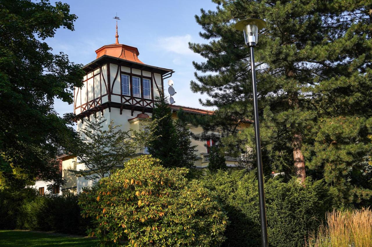 Spa Apartments Theresia Dubi  Экстерьер фото