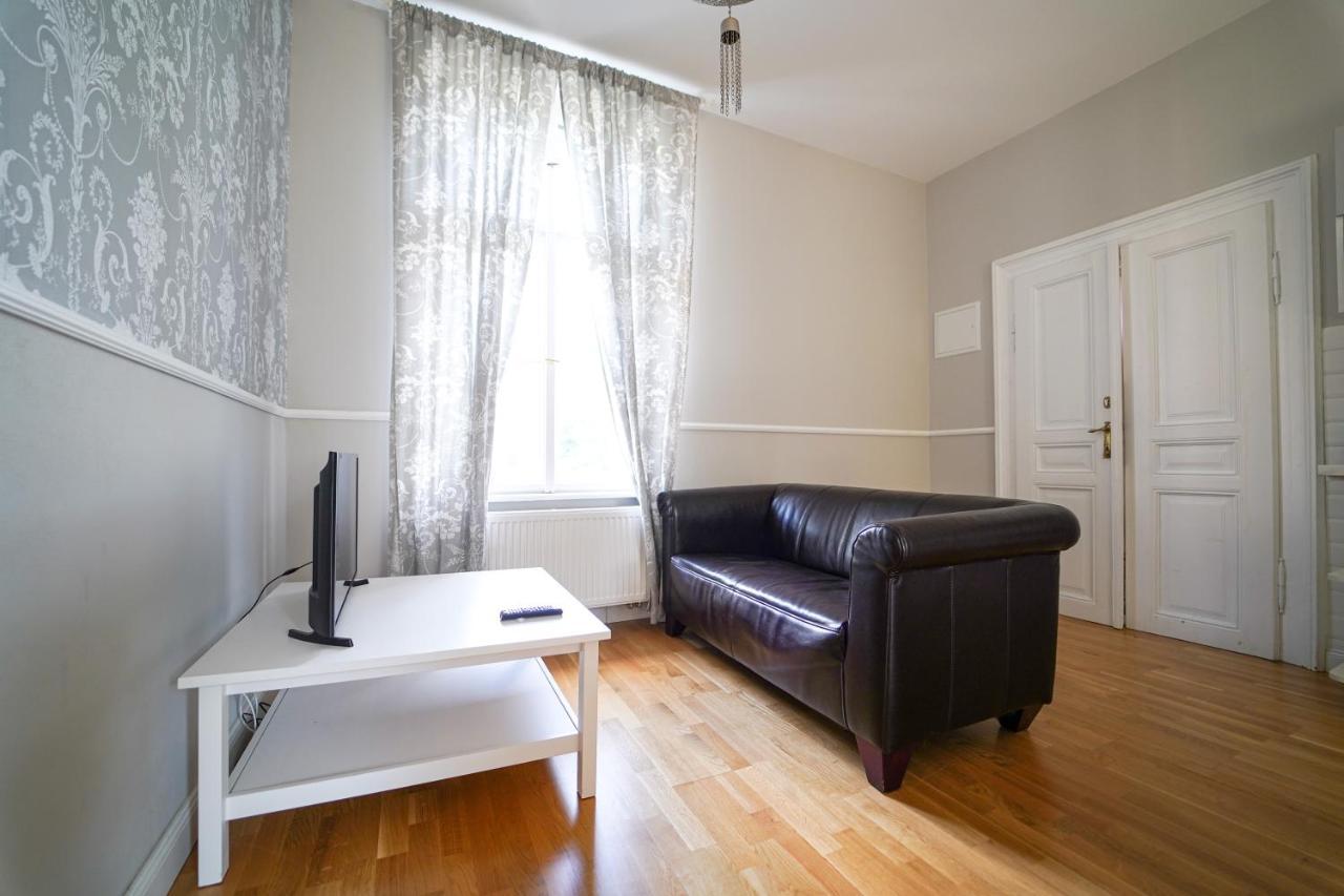 Spa Apartments Theresia Dubi  Экстерьер фото